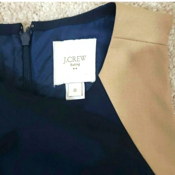 J. Crew~Woman Size 0~Navy Blue/Beige 100% Wool Sheath Lined Dress Sleeveless. - Picture 8 of 9